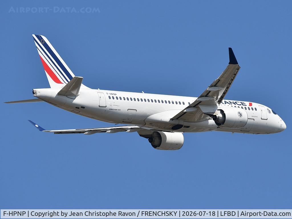 F-HPNP, 2024 Airbus A220-300, c/n 55327, named "Bergerac" 