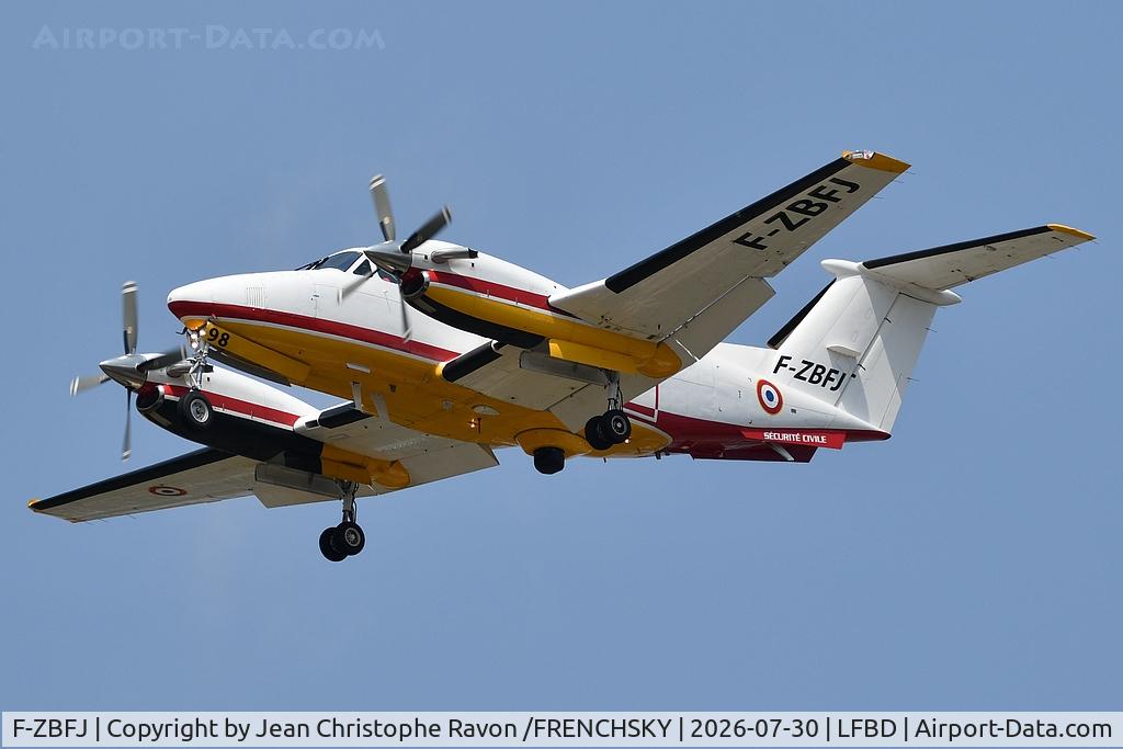 F-ZBFJ, 1982 Beech B200 King Air, c/n BB-1102, Nimes (FNI)	Bordeaux (BOD)	(BENGA98)