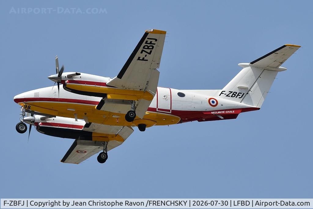 F-ZBFJ, 1982 Beech B200 King Air, c/n BB-1102, Nimes (FNI)	Bordeaux (BOD)	(BENGA98)