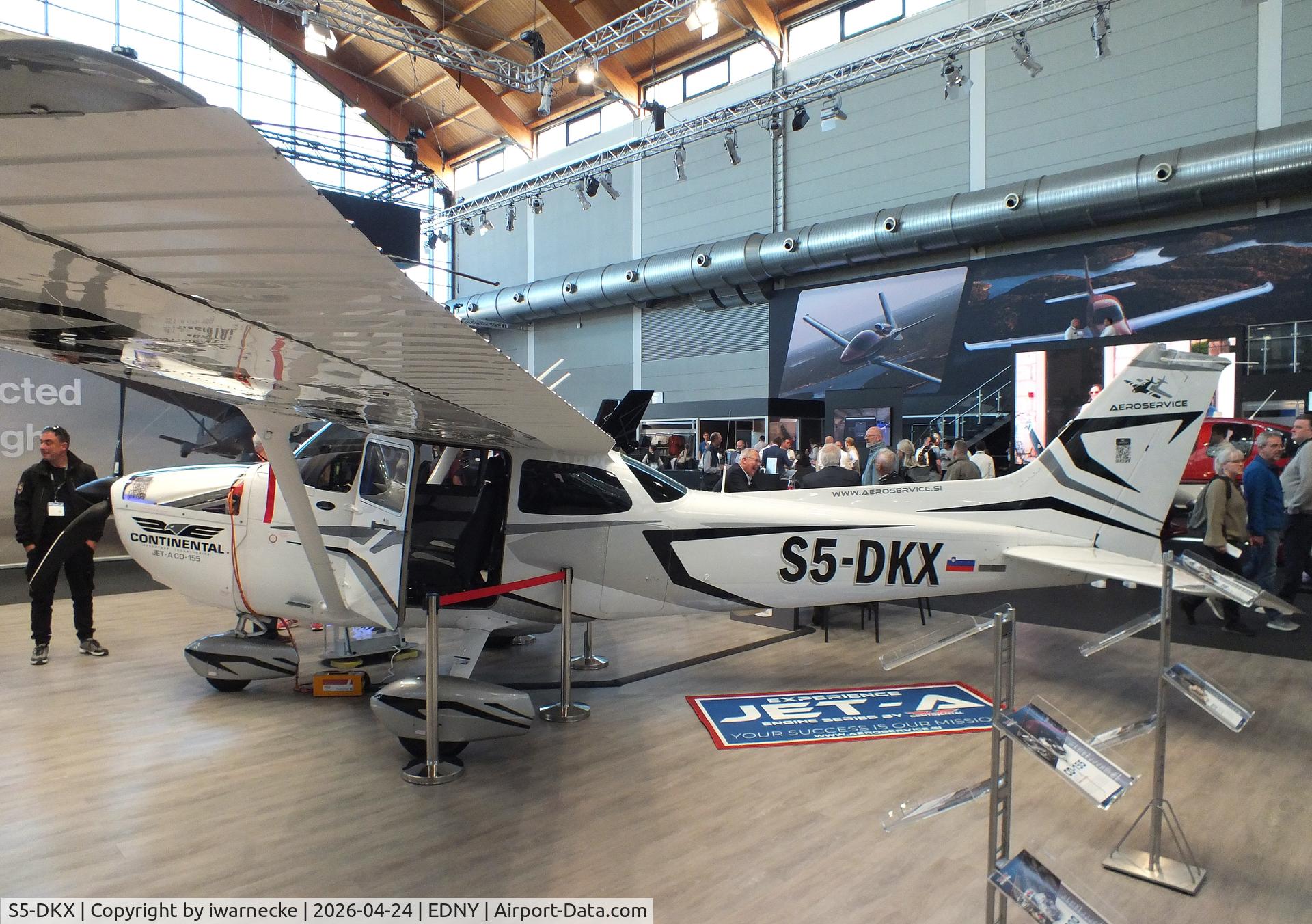 Aircraft S5-DKX, 2004 Cessna 172S, c/n 172S9625, Cessna 172S with Thielert (Continental CD-155) diesel engine at the AERO 2026, Friedrichshafen, at EDNY, photo by iwarnecke