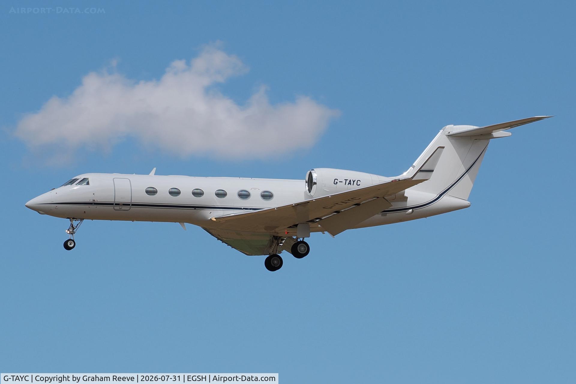 Aircraft G-TAYC, 2006 Gulfstream Aerospace Gulfstream IV, c/n 4060, Landing at Norwich., at EGSH, photo by Graham Reeve