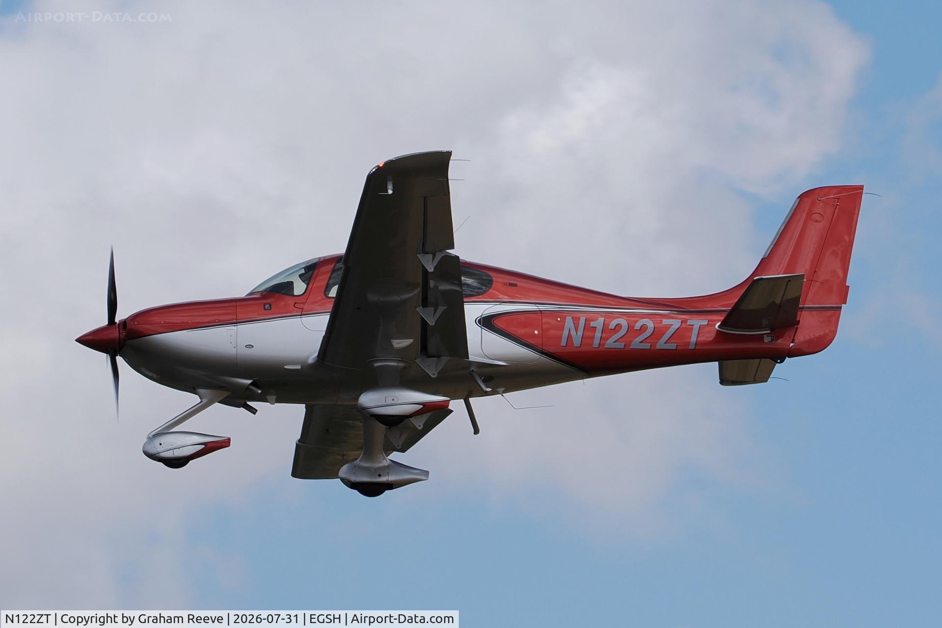 Aircraft N122ZT, 2012 Cirrus SR-22 GTS X Carbon, c/n 3828, Landing at Norwich., at EGSH, photo by Graham Reeve