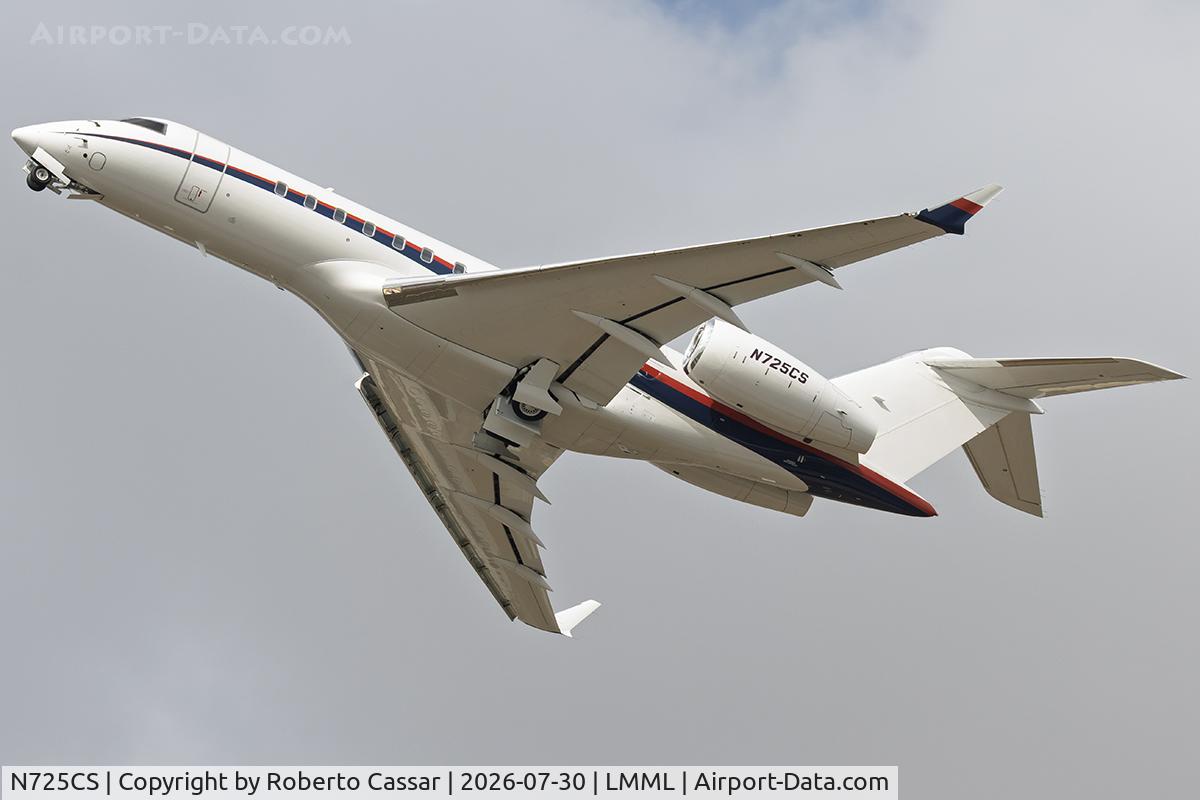 Aircraft N725CS, Bombardier BD-700-1A11 Global 5500, c/n 60059, Runway 13, at LMML, photo by Roberto Cassar
