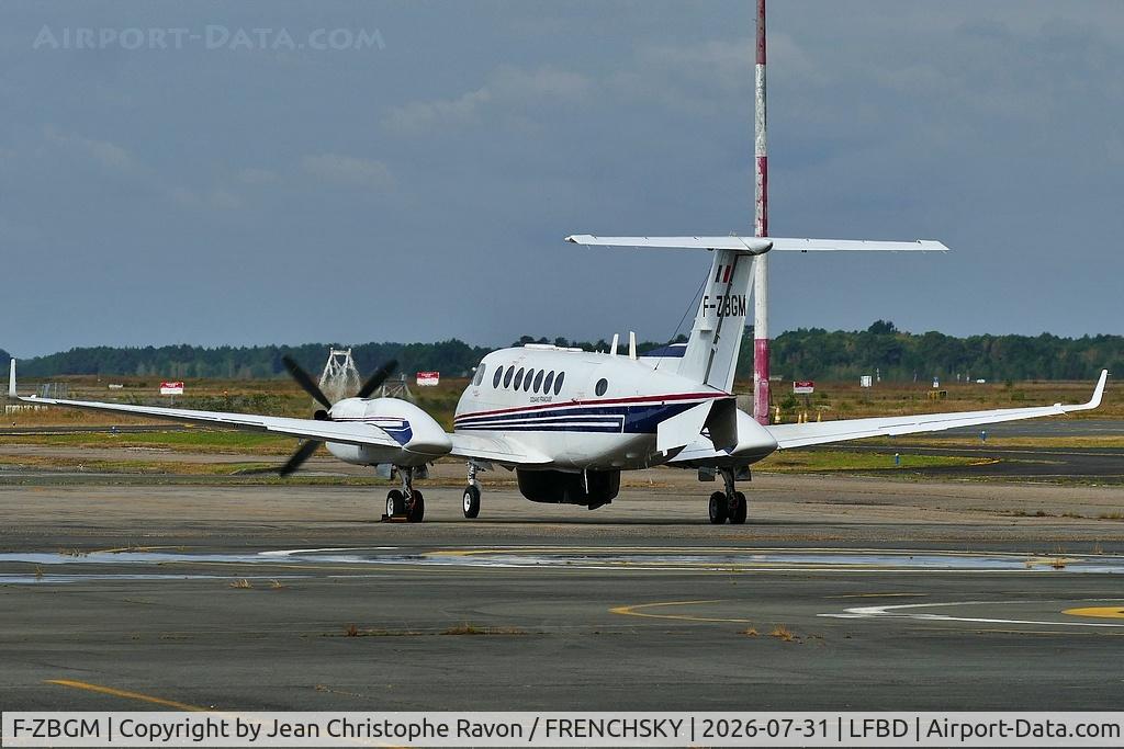 Aircraft F-ZBGM, Beech Super King Air 350, c/n FL-752, France Douanes, at LFBD, photo by Jean Christophe Ravon / FRENCHSKY