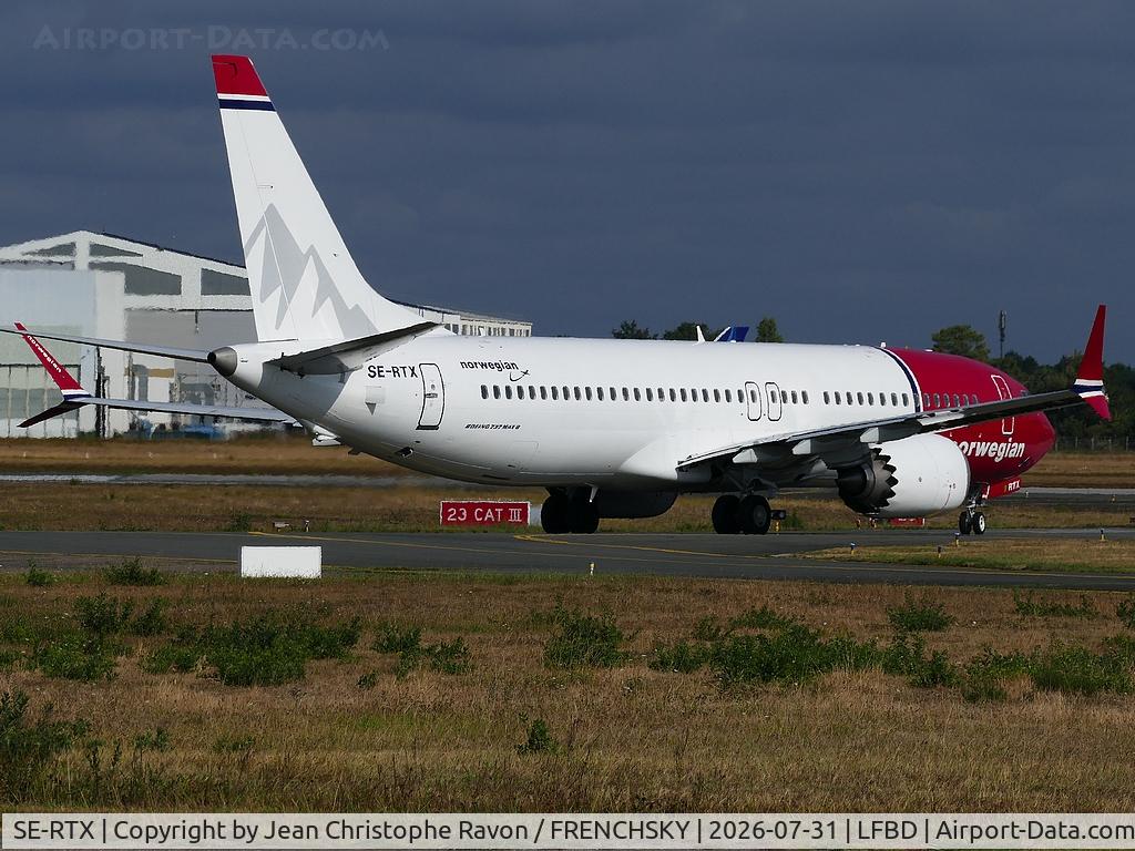 Aircraft SE-RTX, 2025 Boeing 737-8 MAX, c/n 43622 l/n 9201, Bordeaux (BOD) Copenhagen (CPH) D83633, at LFBD, photo by Jean Christophe Ravon / FRENCHSKY