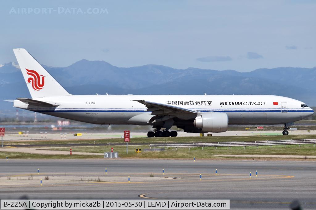 Aircraft B-225A, 2025 Boeing 777-F, c/n 67836 l/n 1769, Taxiing, at LEMD, photo by micka2b