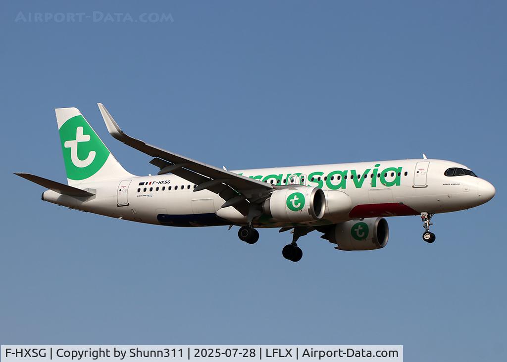 Aircraft F-HXSG, 2024 Airbus A320-252N, c/n 12256, Training session..., at LFLX, photo by Shunn311