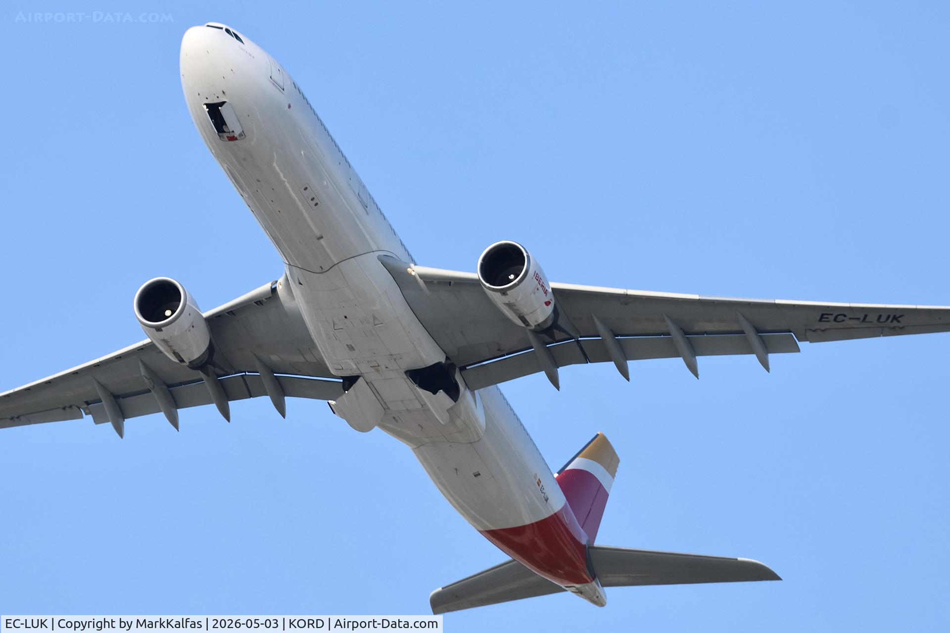 Aircraft EC-LUK, 2012 Airbus A330-302, c/n 1385, A333 IBERIA Airbus A330-302, EC-LUK departing 28R KORD., at KORD, photo by MarkKalfas