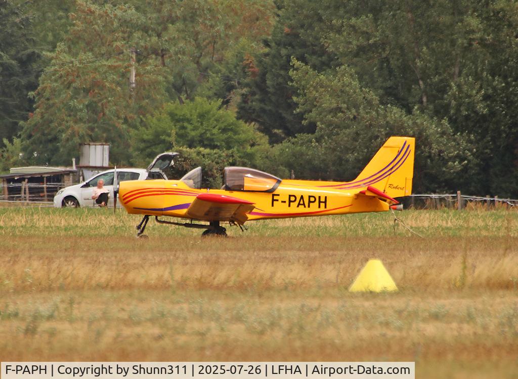 F-PAPH, Kieger AK-2R, c/n 02, Waiting a new flight...