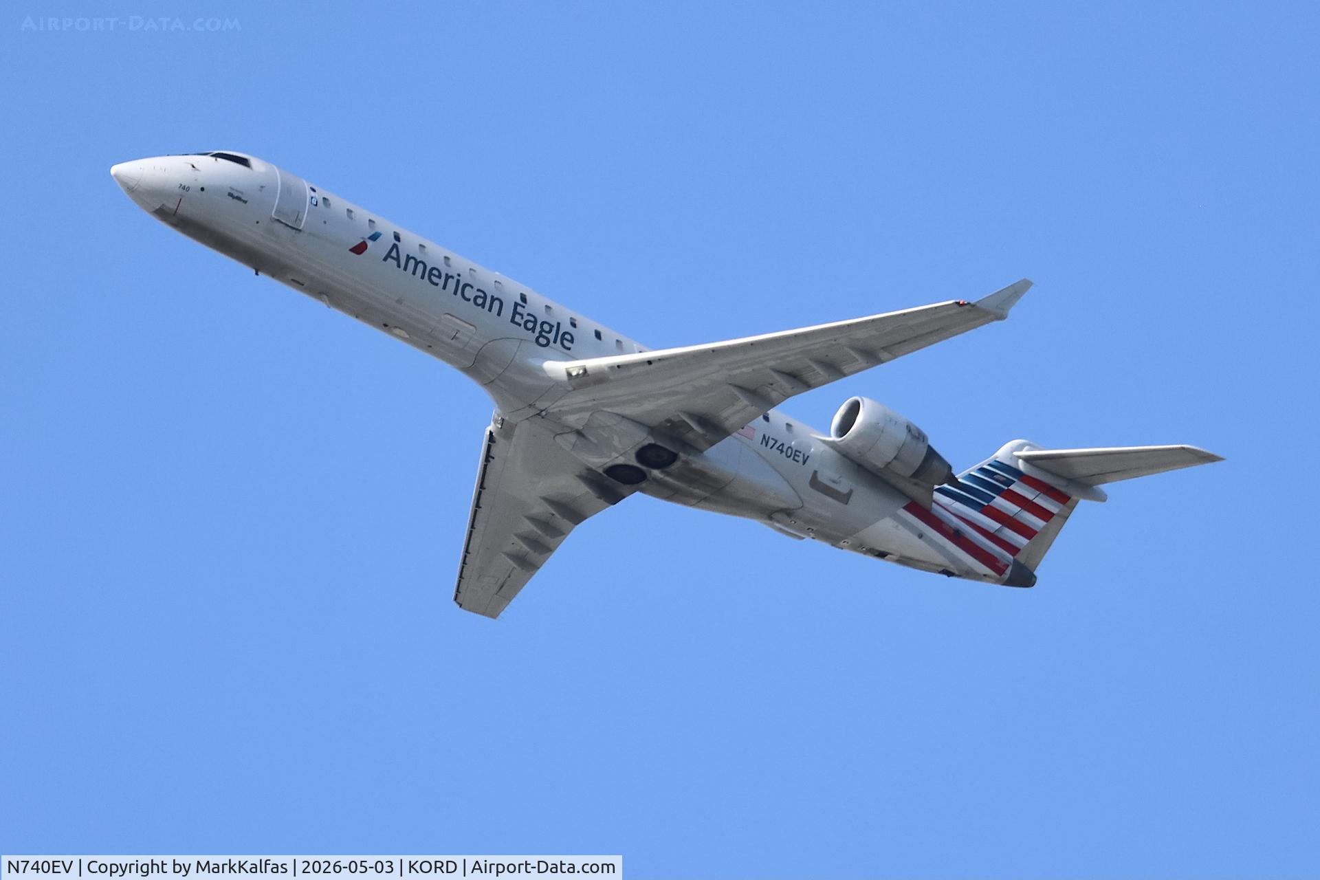 Aircraft N740EV, 2004 Bombardier CRJ-701 (CL-600-2C10) Regional Jet, c/n 10151, CRJ7 SKYWEST / AMERICAN EAGLE Bombardier CRJ-701 N740EV departing 28C KORD, at KORD, photo by MarkKalfas