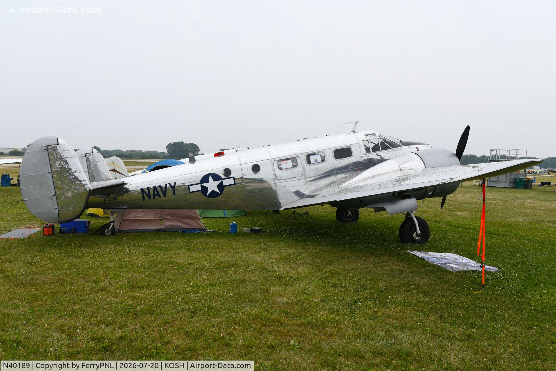 N40189, 1943 Beech RC-45J Expeditor, c/n 5523, Beech RC-45J