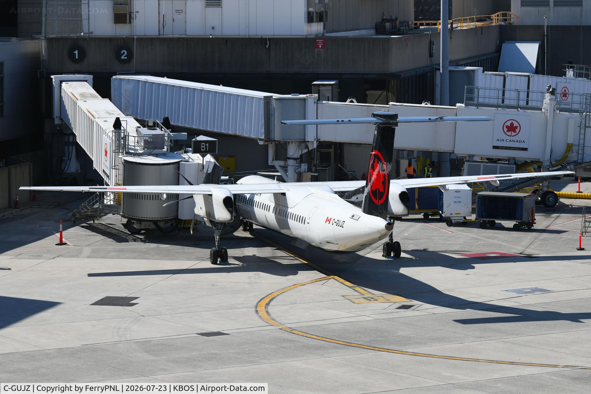 C-GUJZ, 2016 Bombardier DHC-8-402Q Dash 8 Dash 8, c/n 4516, Air Canada Express DHC8 squeezed in the corner at BOS