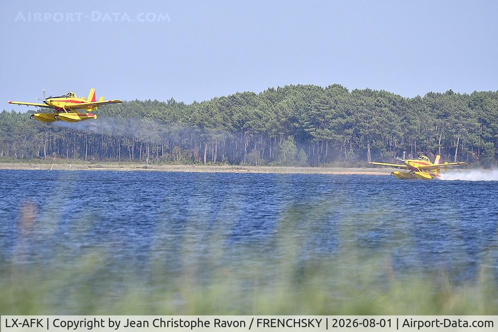 LX-AFK, Air Tractor Inc  AT-802F Fire Boss, c/n 802-1233, Lac de Lacanau, Le Porge' fires