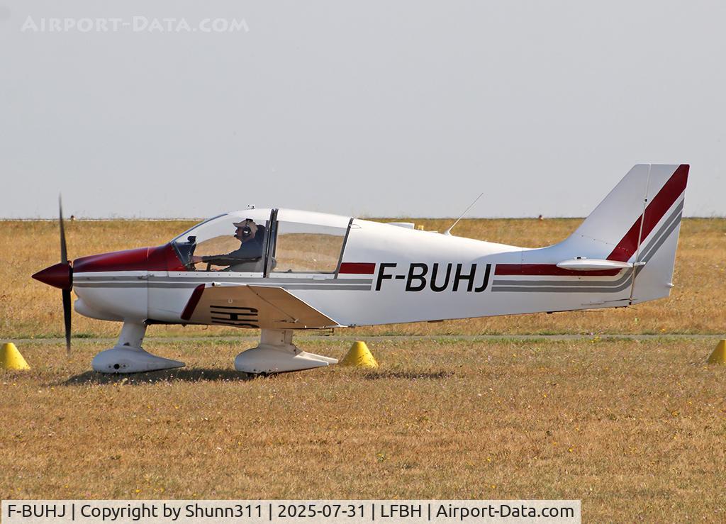 F-BUHJ, Robin DR-400-140B Major, c/n 793, Arriving from flight... new c/s