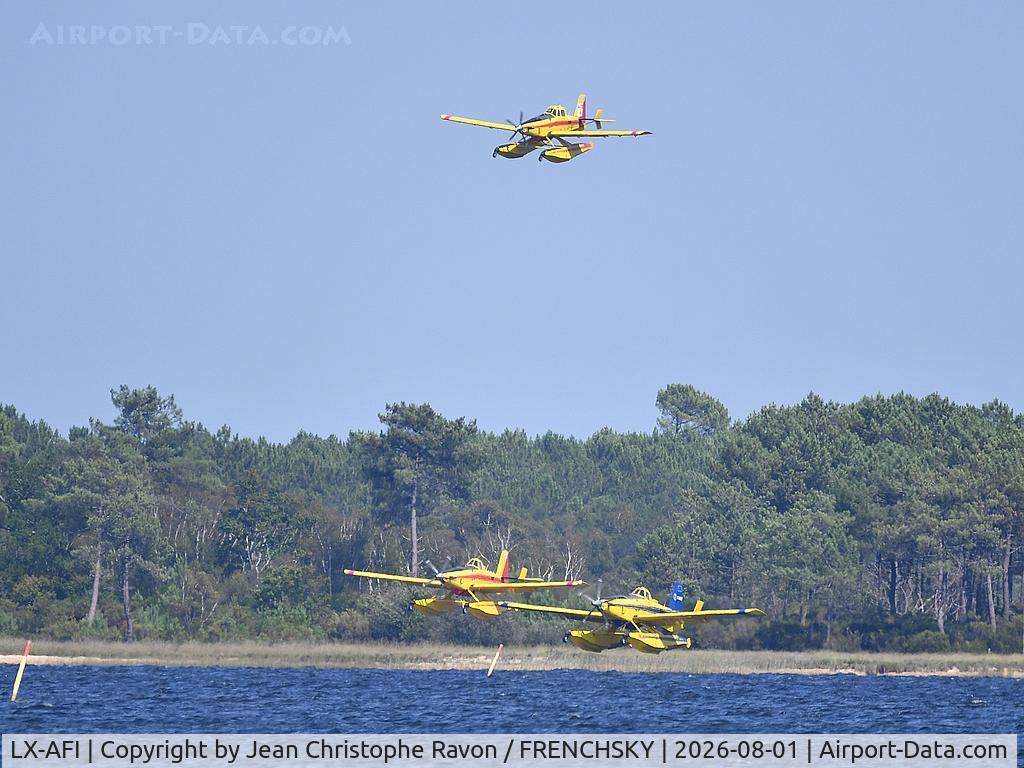 LX-AFI, Air Tractor AT-802F Fire Boss, c/n 802-1151, Lac de Lacanau, Le Porge' fires