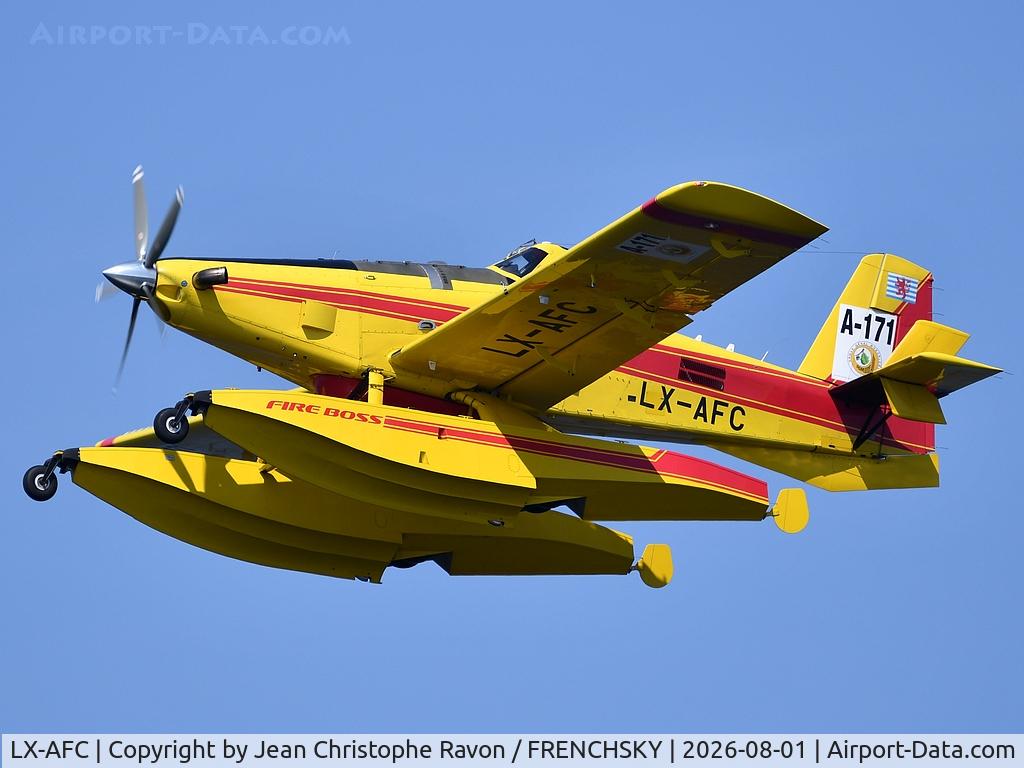 LX-AFC, Air Tractor AT-802F Fire Boss, c/n 802A-1039, Lac de Lacanau