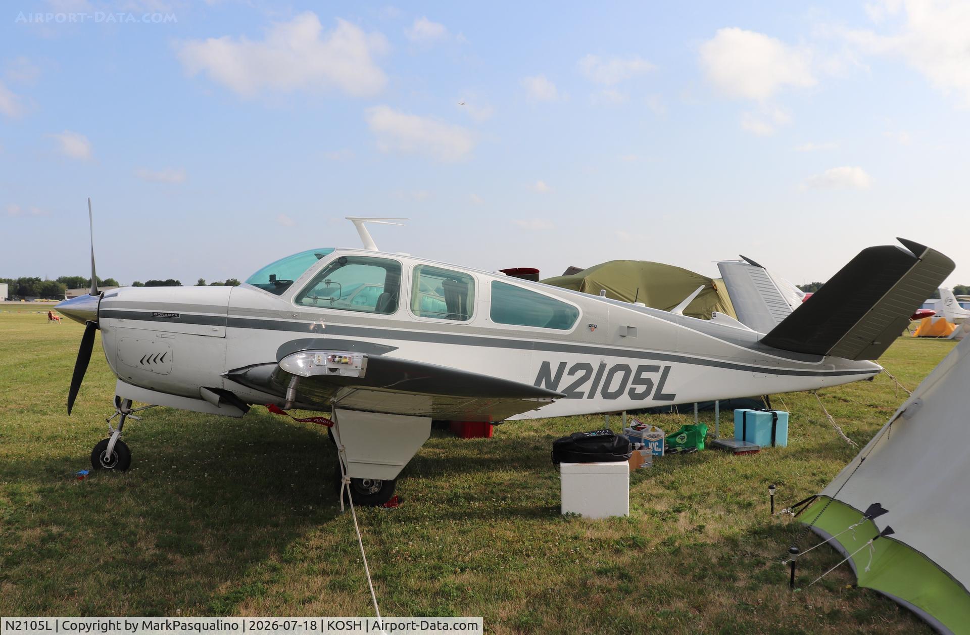N2105L, 1976 Beech V35B Bonanza, c/n D-9912, Beech V35B