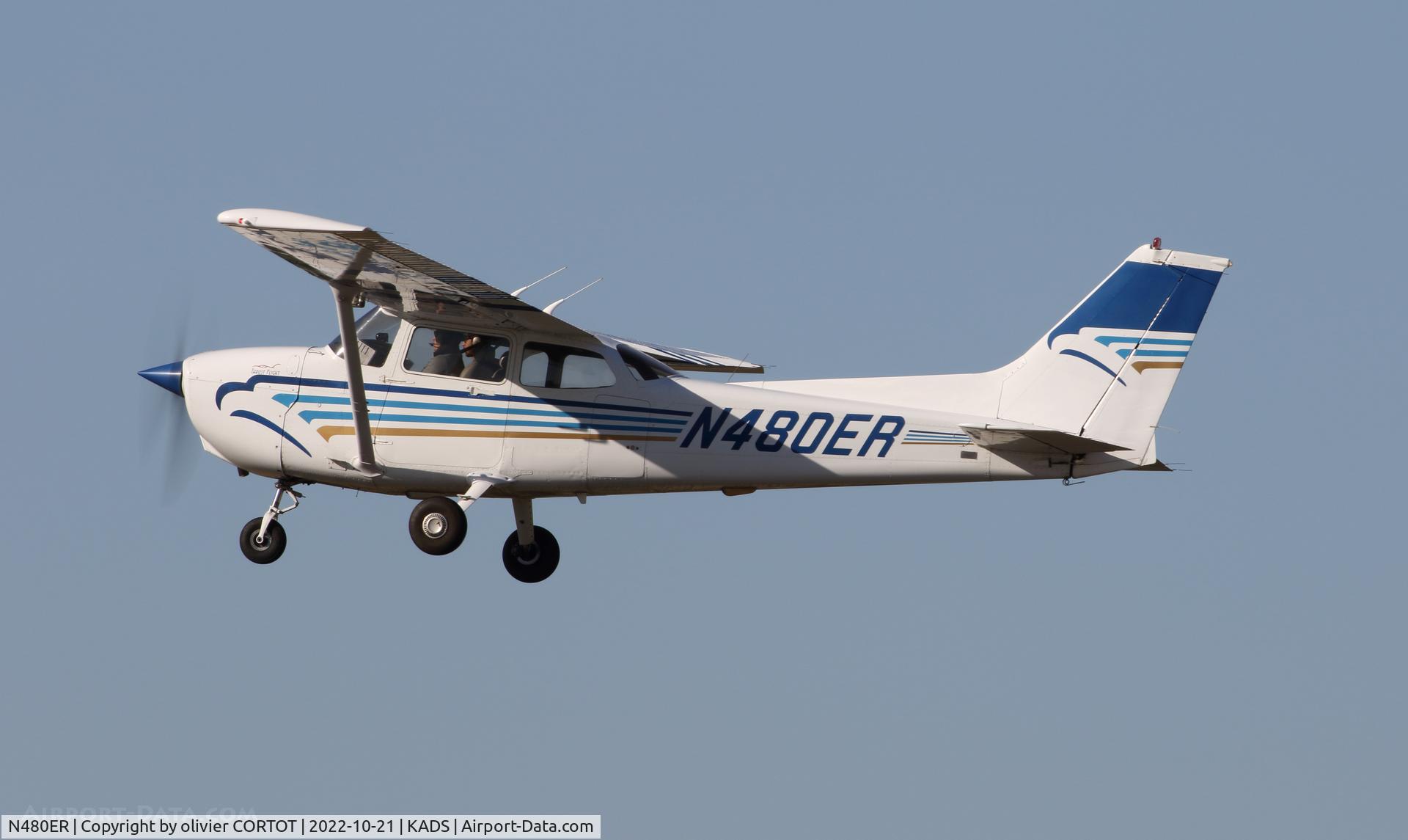 N480ER, 1998 Cessna 172R, c/n 17280624, 2022