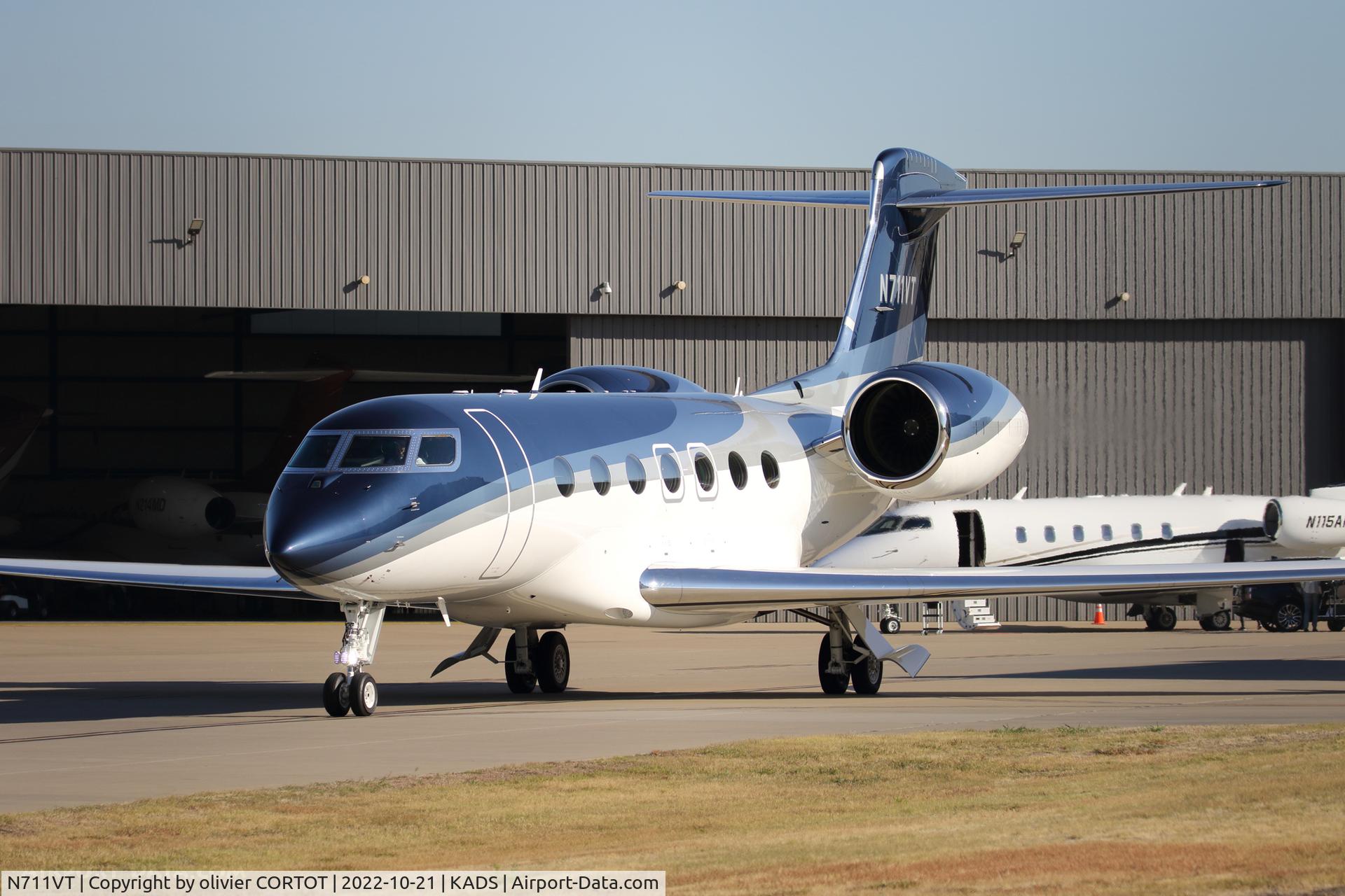 Aircraft N711VT, 2008 Cessna 750 Citation X, c/n 750-0283, 2022, at KADS, photo by olivier CORTOT