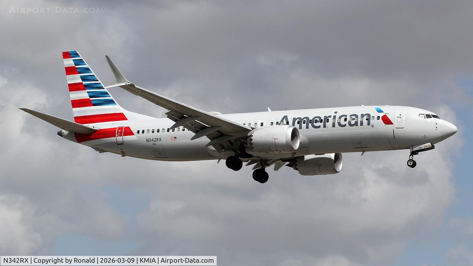 N342RX, 2019 Boeing 737-8 MAX, c/n 44466 l/n 7336, at mia