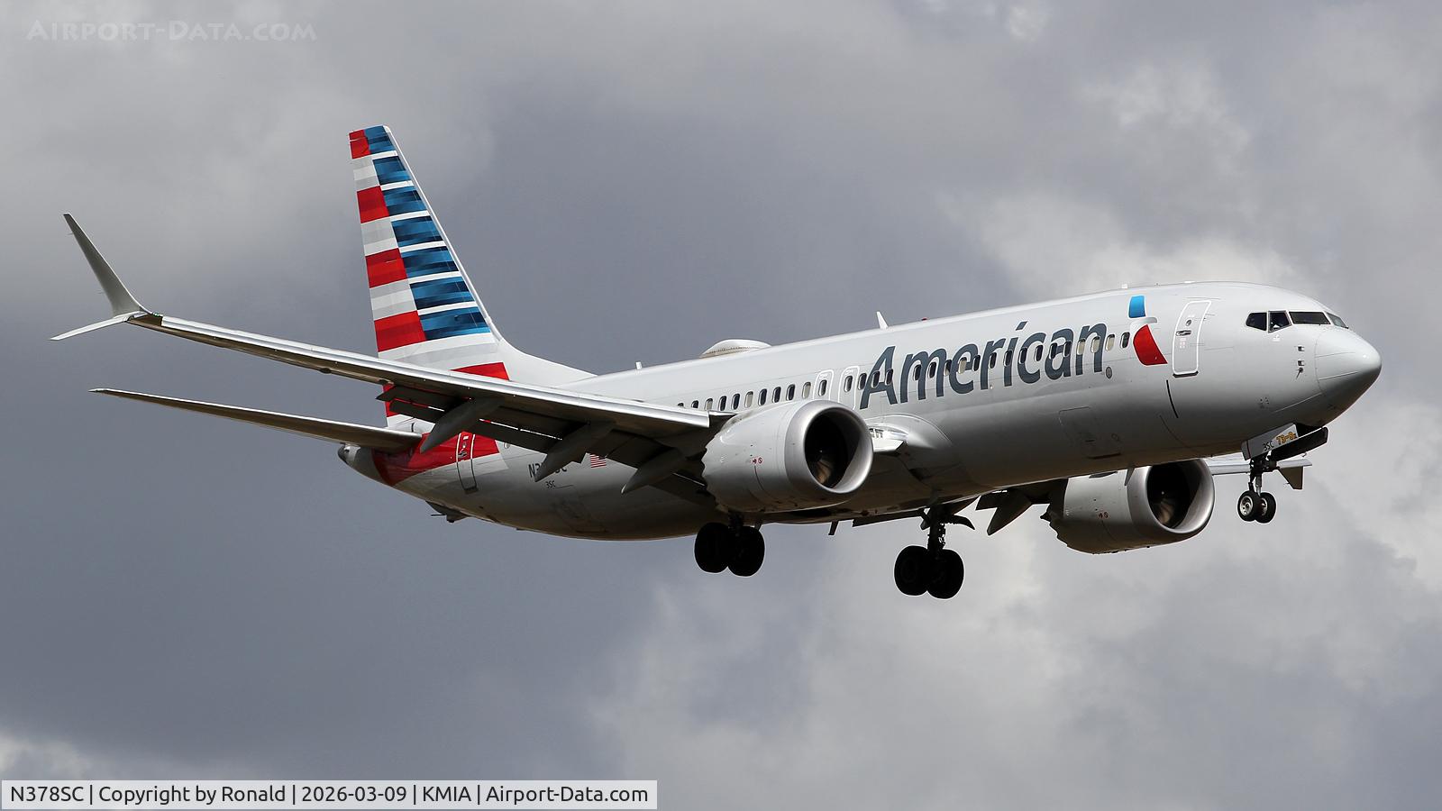 Aircraft N378SC, 2020 Boeing 737-8 MAX, c/n 44471 l/n 7431, at mia, at KMIA, photo by Ronald