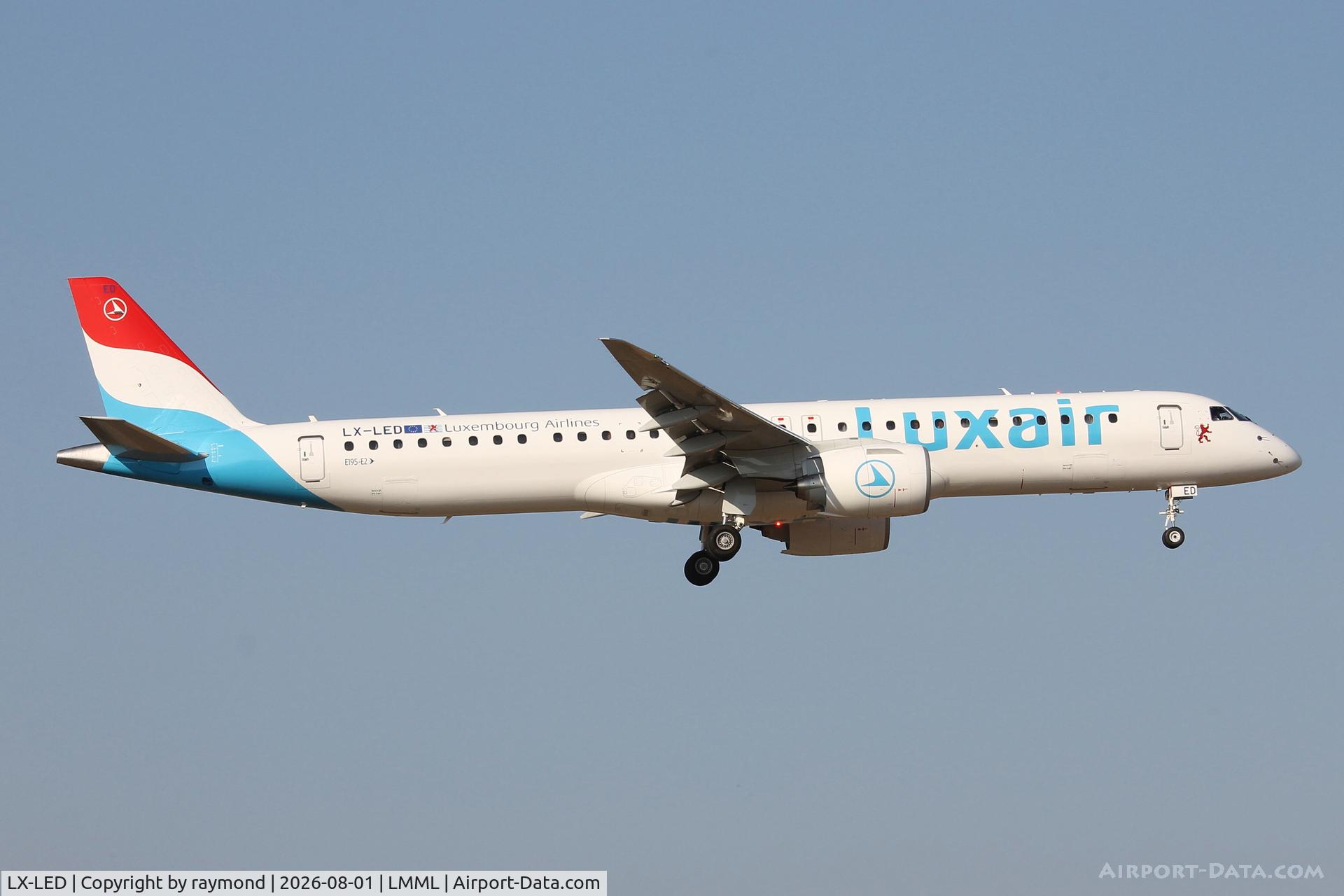 Aircraft LX-LED, 2026 Embraer E195-E2, c/n 19020225, Embraer E195-E2 reg LX-LED of Luxair on final approach for RW31 landing in Malta., at LMML, photo by raymond