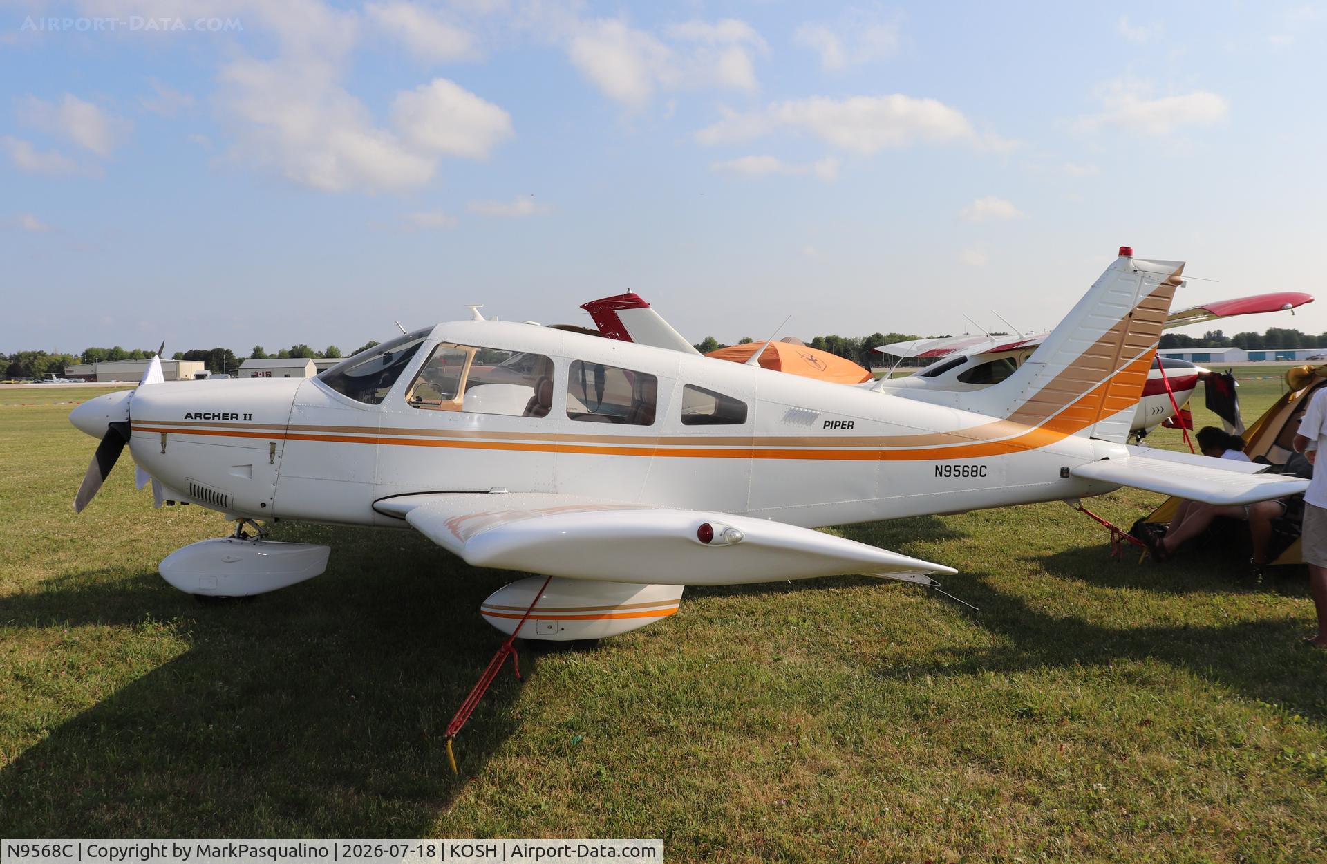 N9568C, 1978 Piper PA-28-181, c/n 28-7890423, Piper PA-28-181