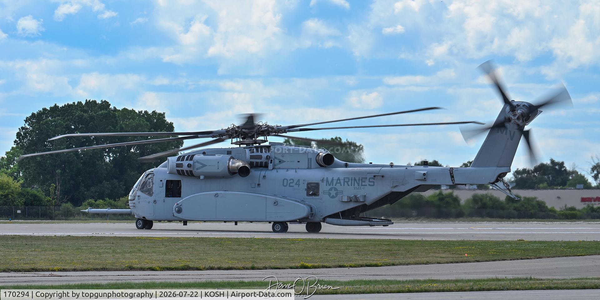 170294, 2022 Sikorsky CH-53K, c/n 95, STORM21 departs after attending Oshkosh 26