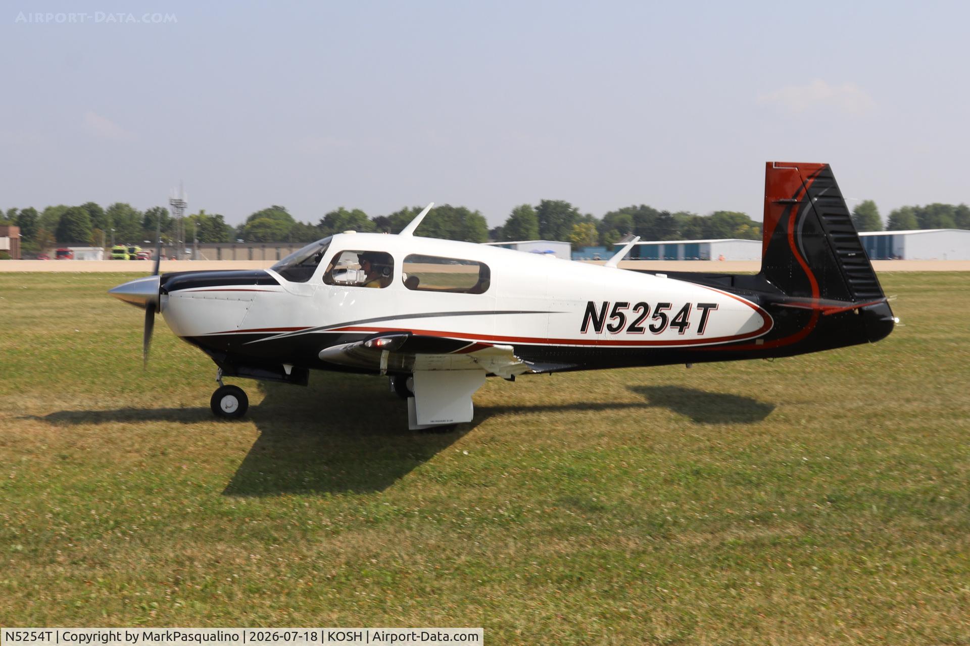 Aircraft N5254T, Mooney M20J 201, c/n 24-3093, Mooney M20J, at KOSH, photo by MarkPasqualino