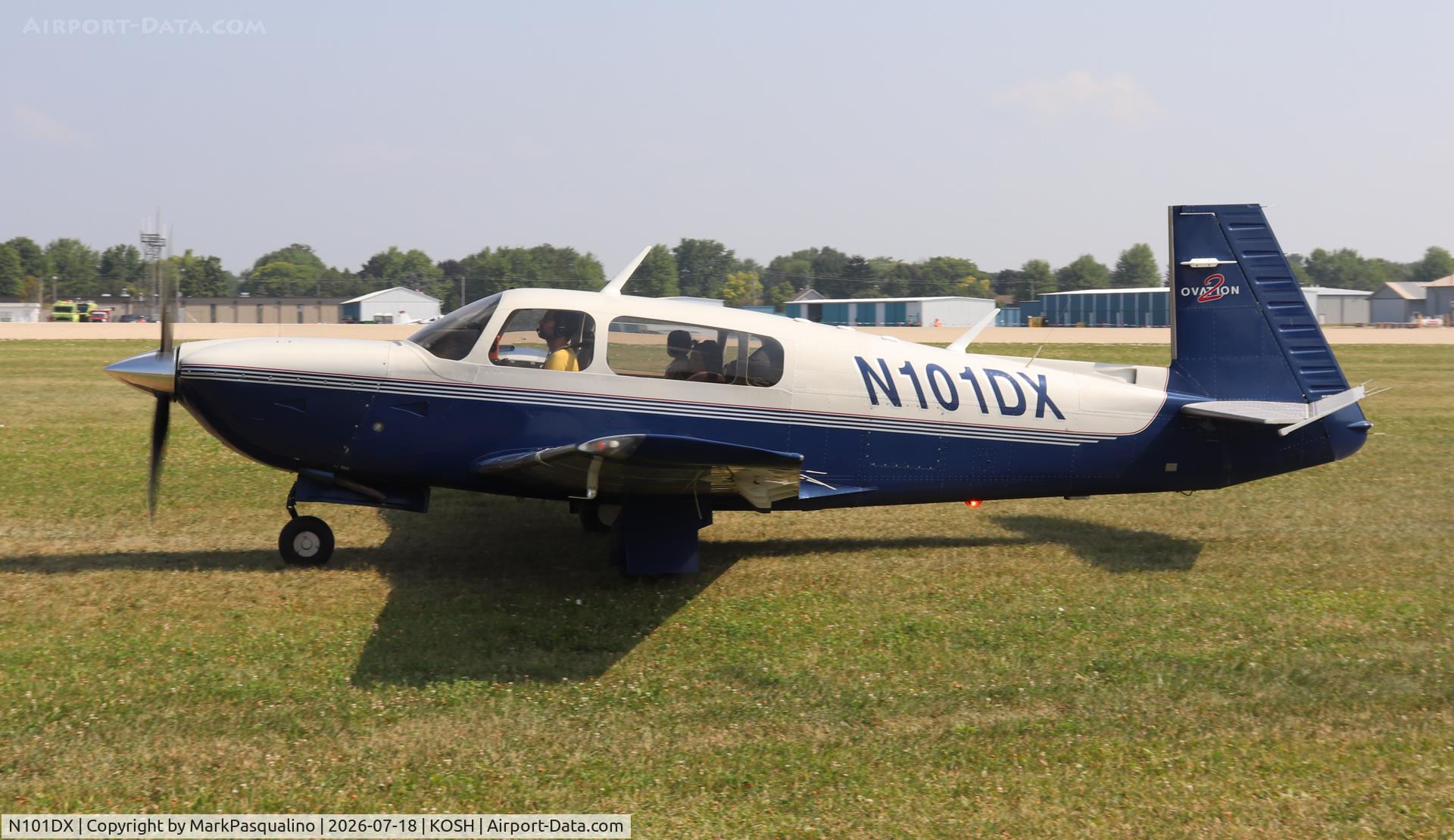 Aircraft N101DX, 2000 Mooney M20R Ovation, c/n 29-0221, Mooney M20R, at KOSH, photo by MarkPasqualino