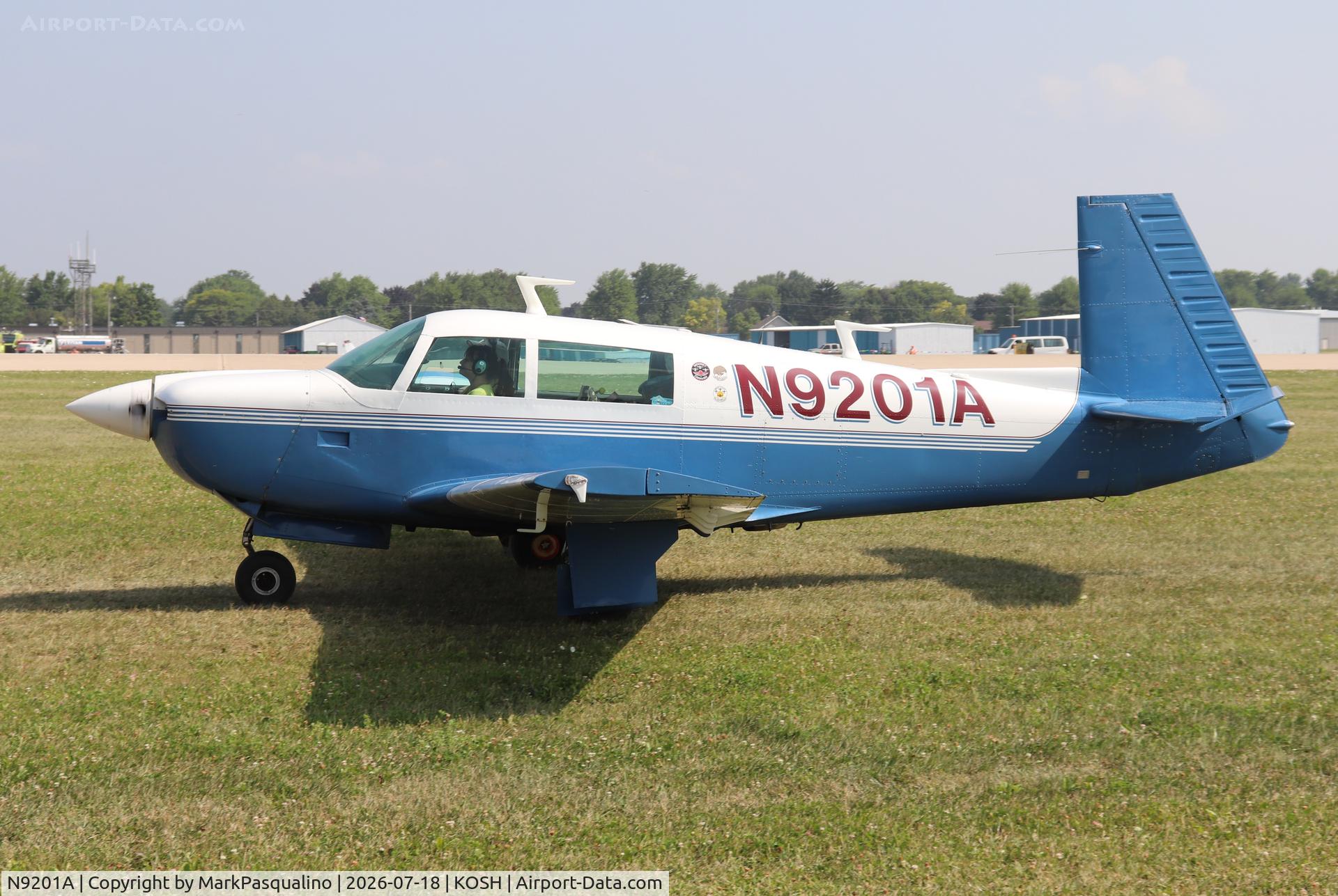 Aircraft N9201A, 1978 Mooney M20J 201, c/n 24-0610, Mooney M20J, at KOSH, photo by MarkPasqualino