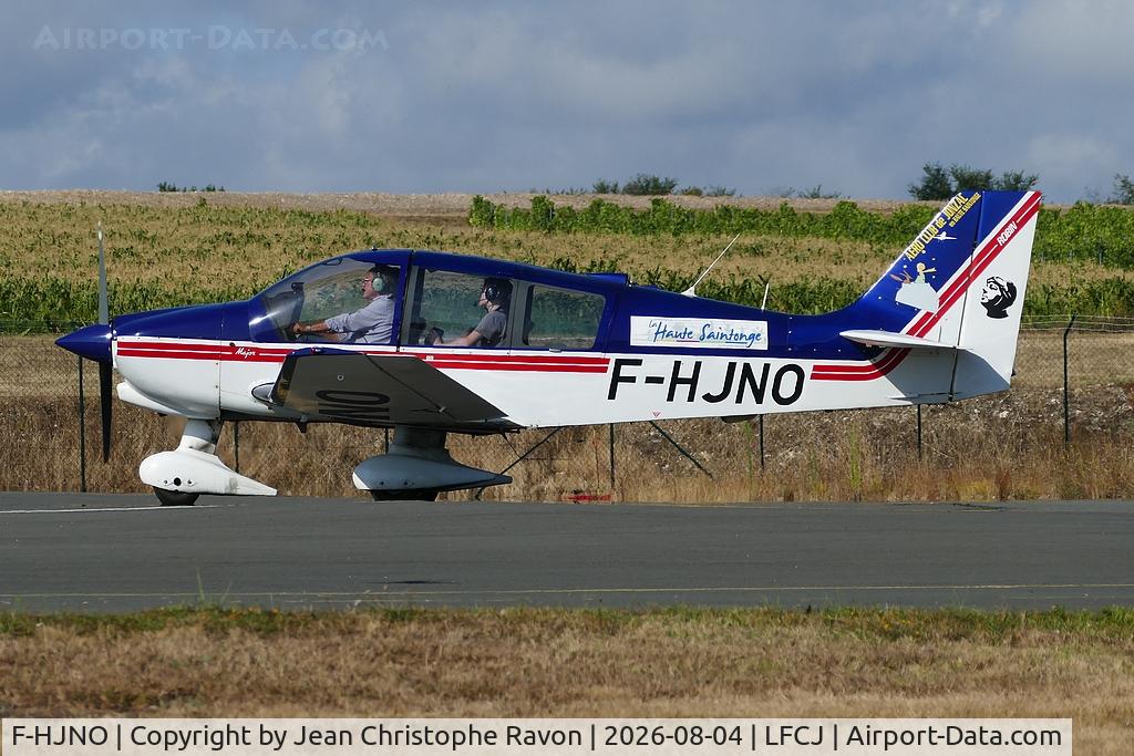 Aircraft F-HJNO, 1998 Robin DR-400-160 Chevalier, c/n 2392, Aéroclub de Jonzac en Haute Saintonge, at LFCJ, photo by Jean Christophe Ravon