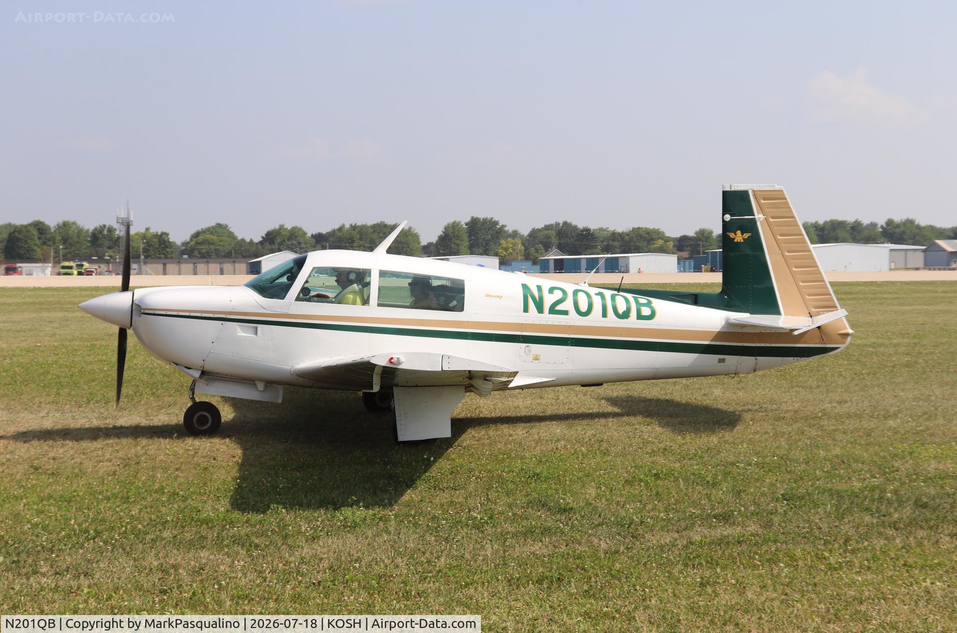 Aircraft N201QB, 1977 Mooney M20J 201, c/n 24-0383, Mooney M20J, at KOSH, photo by MarkPasqualino