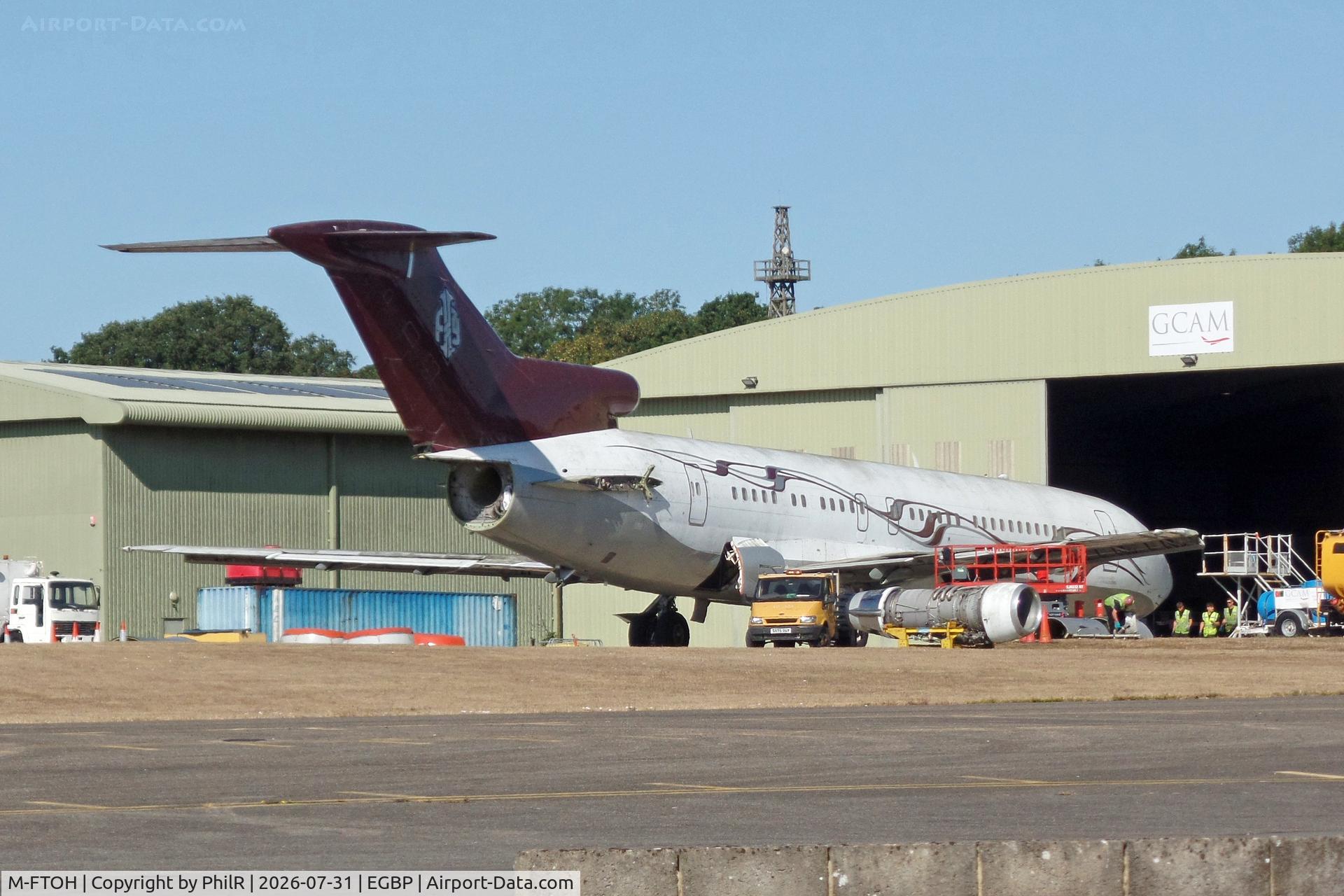 Aircraft M-FTOH, 1980 Boeing 727-269, c/n 22359 l/n 1652, M-FTOH 1980 Boeing 727-200 Kemble, at EGBP, photo by PhilR