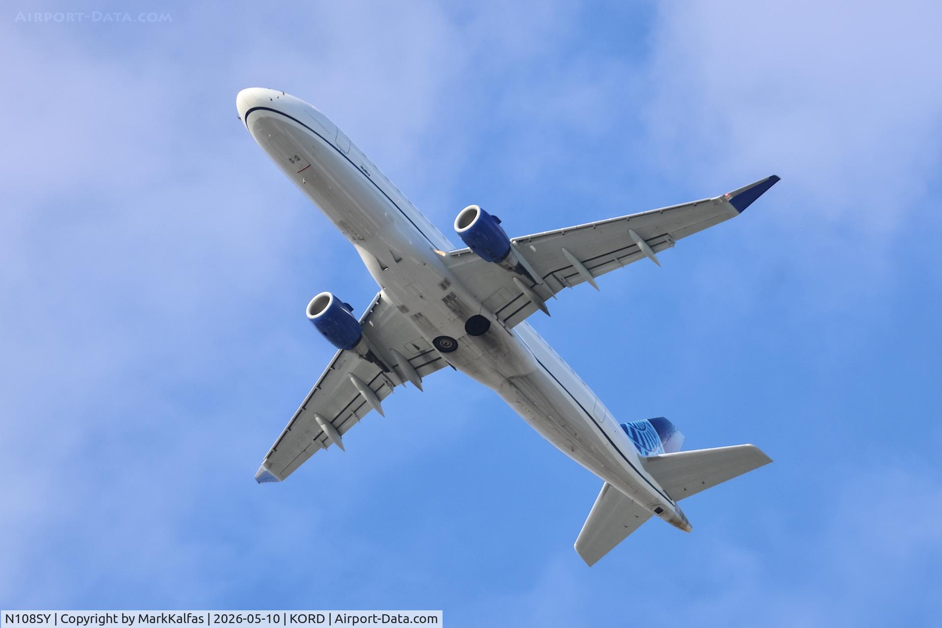 Aircraft N108SY, 2014 Embraer 175LR (ERJ-170-200LR), c/n 17000401, E175L SkyWest/United Express Embraer 175LR (ERJ-170-200LR) N109SY departing 28R KORD, at KORD, photo by MarkKalfas