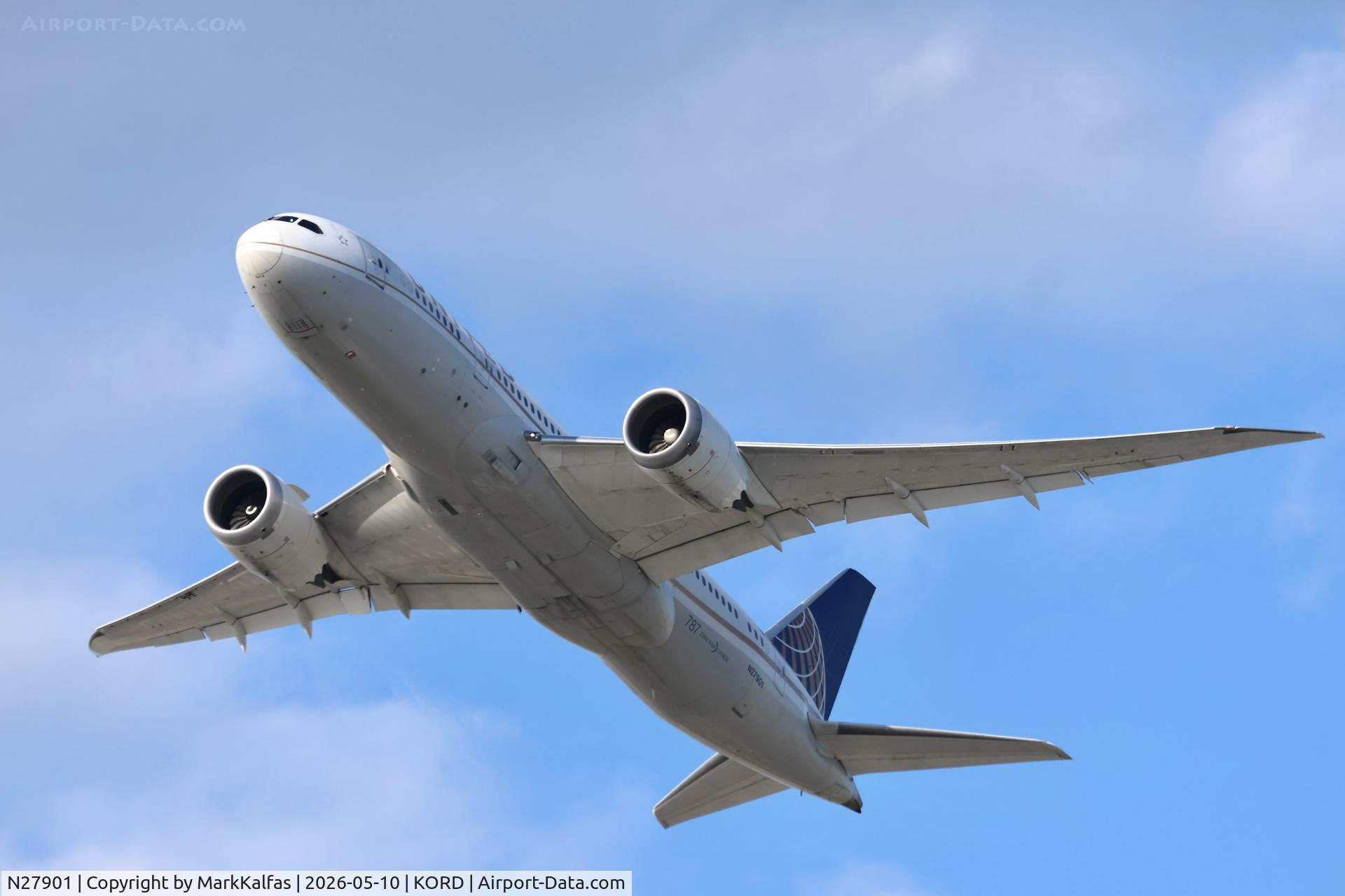 Aircraft N27901, 2012 Boeing 787-8 Dreamliner, c/n 34821 l/n 45, B788 United Airlines Boeing 787-8 Dreamliner N27901 departing 28R KORD, at KORD, photo by MarkKalfas