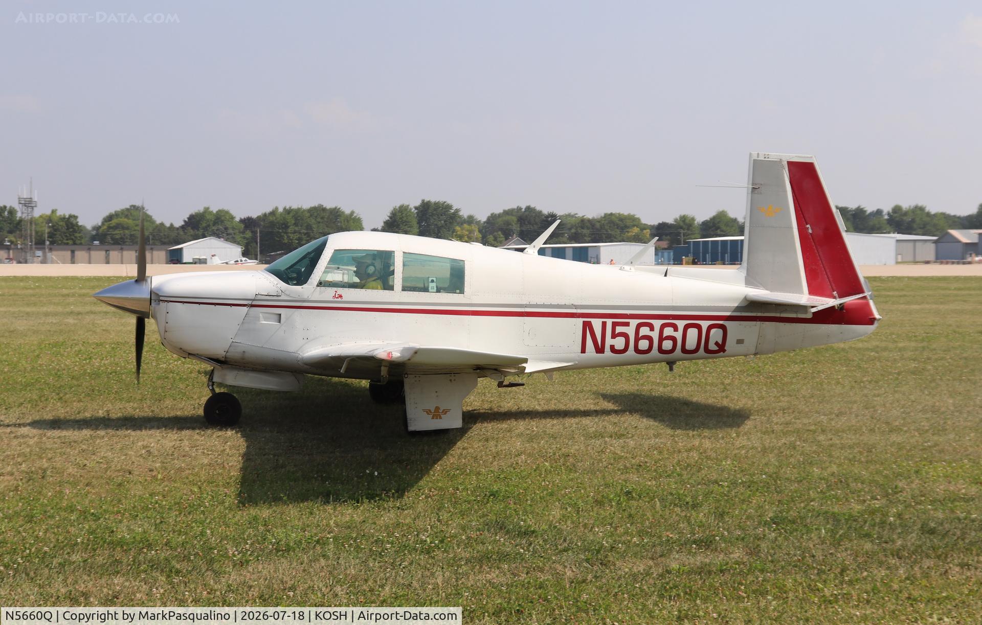 Aircraft N5660Q, 1965 Mooney M20E, c/n 686, Mooney M20E, at KOSH, photo by MarkPasqualino