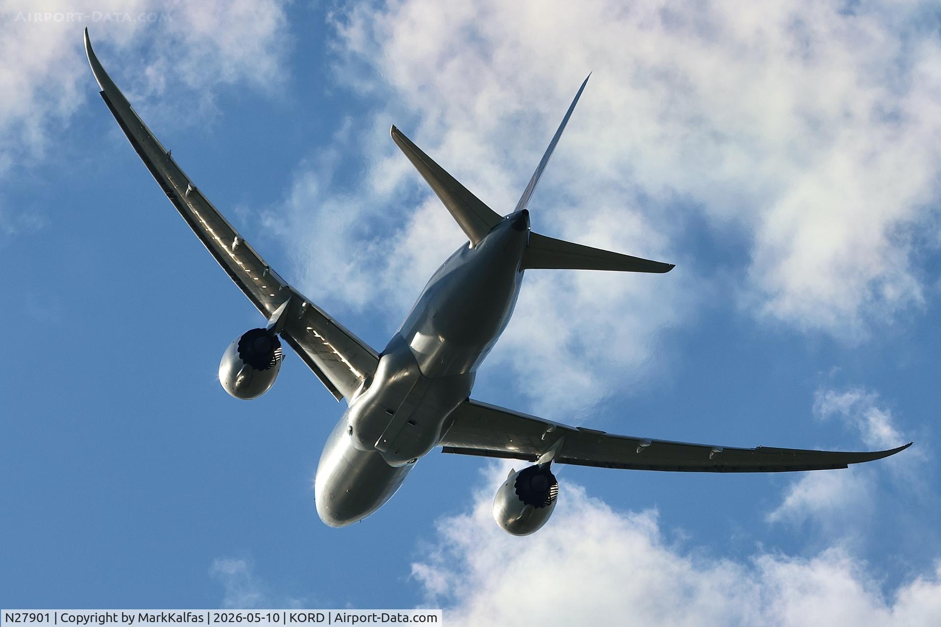 Aircraft N27901, 2012 Boeing 787-8 Dreamliner, c/n 34821 l/n 45, B788 United Airlines Boeing 787-8 Dreamliner N27901 departing 28R KORD, at KORD, photo by MarkKalfas