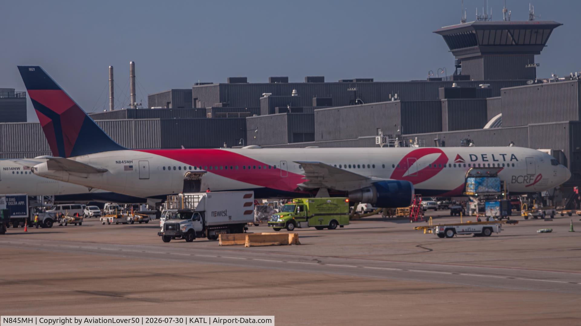 Aircraft N845MH, 2002 Boeing 767-432/ER, c/n 29719 l/n 874, Delta BCRF 764, at KATL, photo by AviationLover50