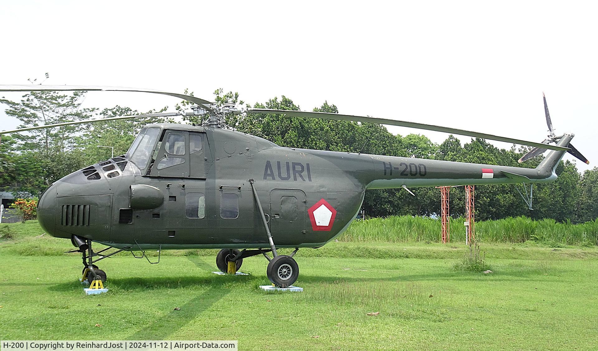 Aircraft H-200, Mil MI-4P, c/n unknown, Flown as H-251 with the Indonesian Armed Forces from the 1960s, this Mi-4 is displayed at the Dirgantara Mandala Museum at Yogyakarta, Java, Indonesia, with the fake reg H-200, photo by ReinhardJost
