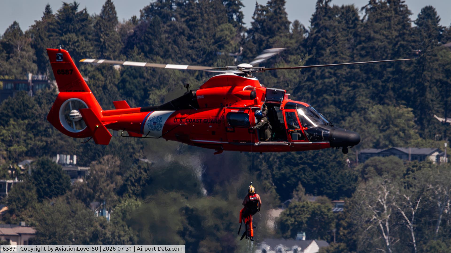 Aircraft 6587, 1988 Aerospatiale HH-65C Dolphin, c/n 6287, MH-65E, photo by AviationLover50