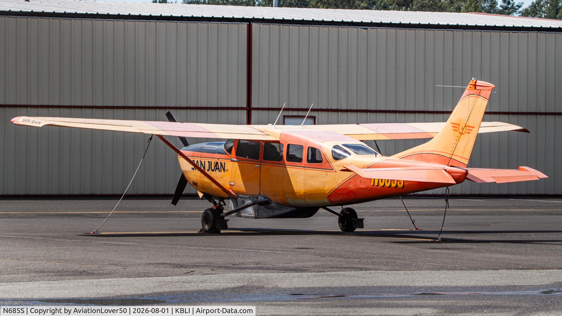 Aircraft N685S, 1970 Cessna 207, c/n 20700184, San Juan Airlines Skywagon 207, at KBLI, photo by AviationLover50
