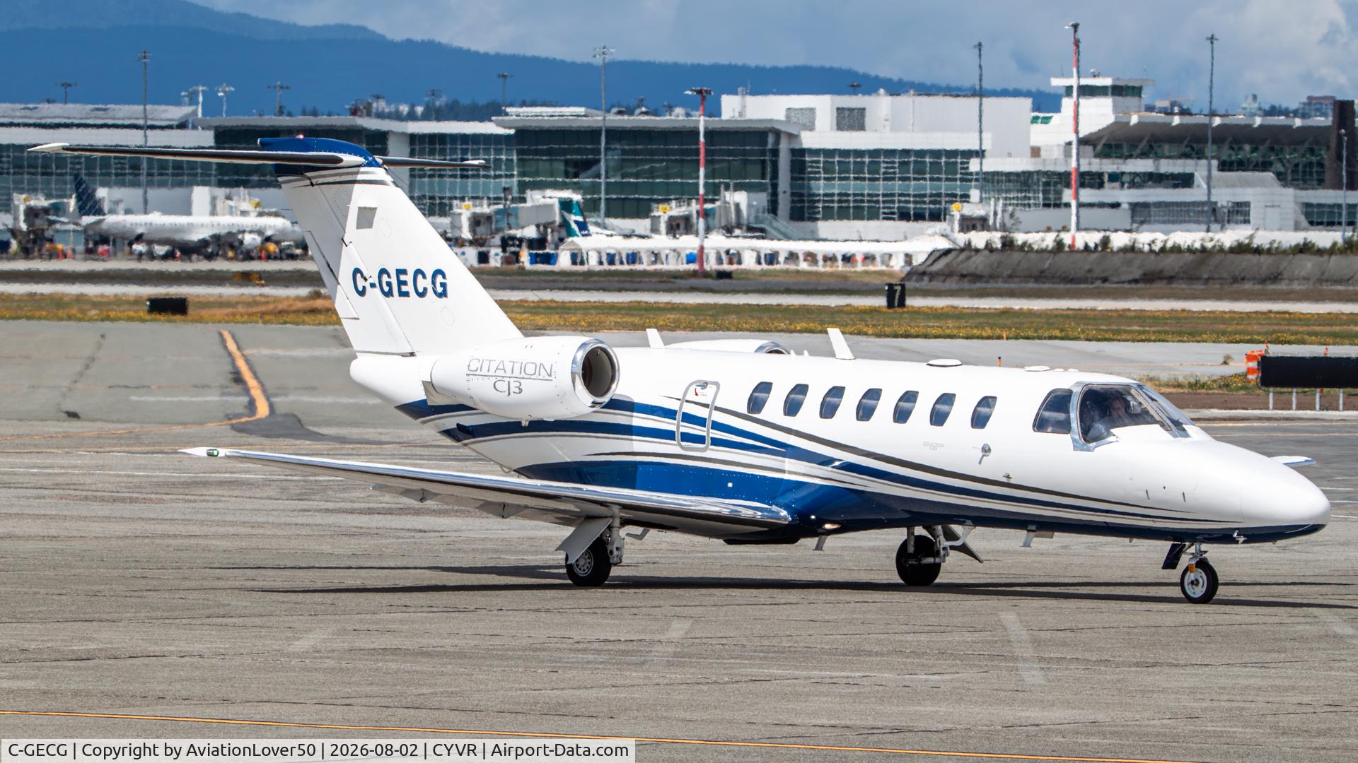 Aircraft C-GECG, 2005 Cessna 525B CitationJet CJ3, c/n 525B0036, CJ3, at CYVR, photo by AviationLover50