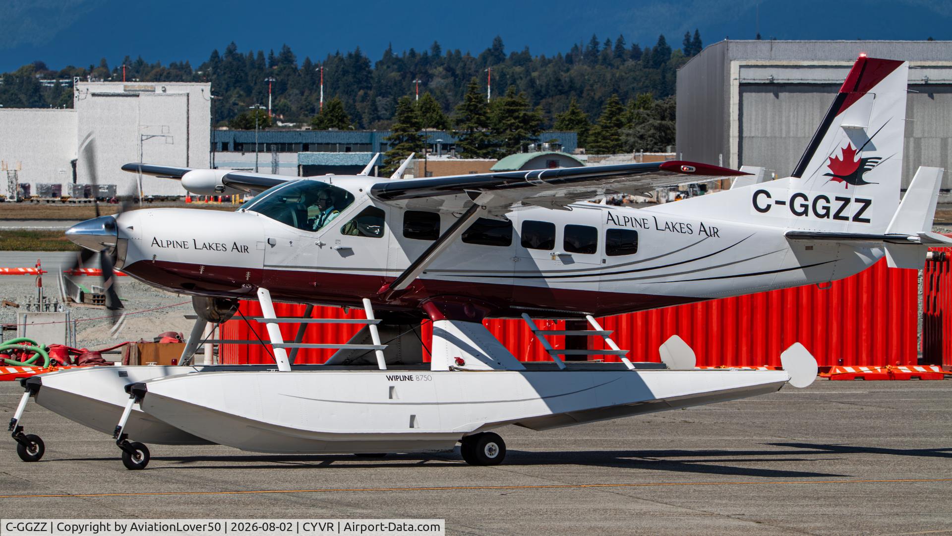 Aircraft C-GGZZ, 2005 Cessna 208 Caravan I, c/n 20800389, Alpine Lakes Air Caravan floatplane, at CYVR, photo by AviationLover50