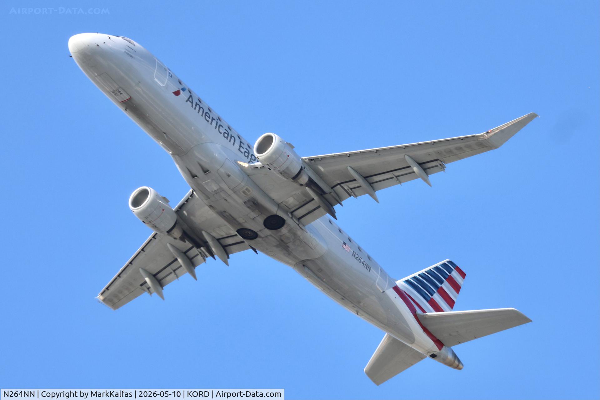 Aircraft N264NN, 2018 Embraer 175LR (ERJ-170-200LR), c/n 17000765, E75L Envoy /American Eagle Embraer 175LR N264NN departing 28R KORD, at KORD, photo by MarkKalfas