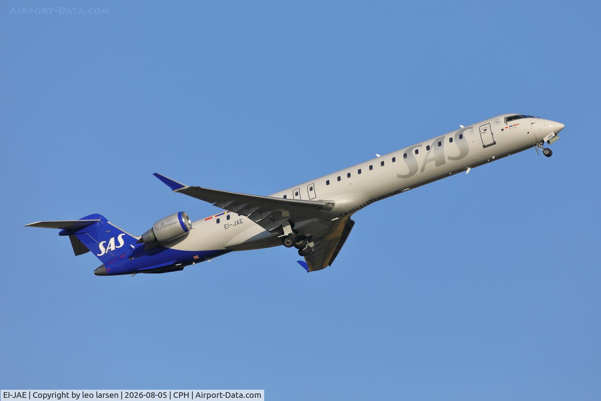 Aircraft EI-JAE, 2011 Bombardier CRJ900 (CL-600-2D24), c/n 15276, Copenhagen 5.8.2026, at CPH, photo by leo larsen