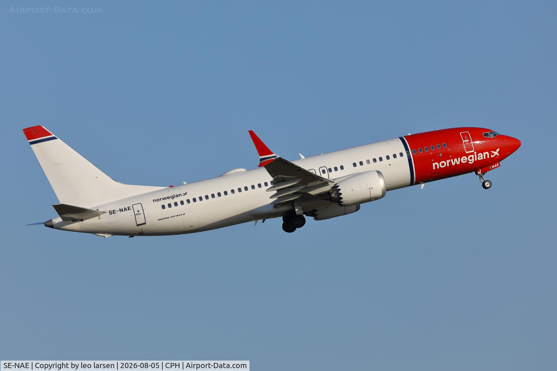 Aircraft SE-NAE, 2025 Boeing B-737-8 Max, c/n 42848 l/n 9563, Copenhagen 5.8.2026, at CPH, photo by leo larsen
