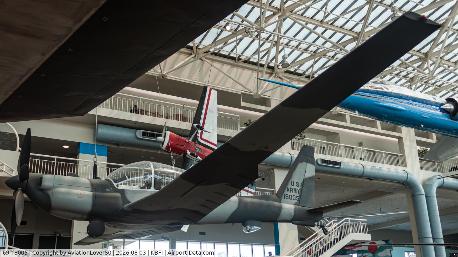 Aircraft 69-18005, Lockheed YO-3A Quiet Star, c/n 006, YO-3A, at KBFI, photo by AviationLover50