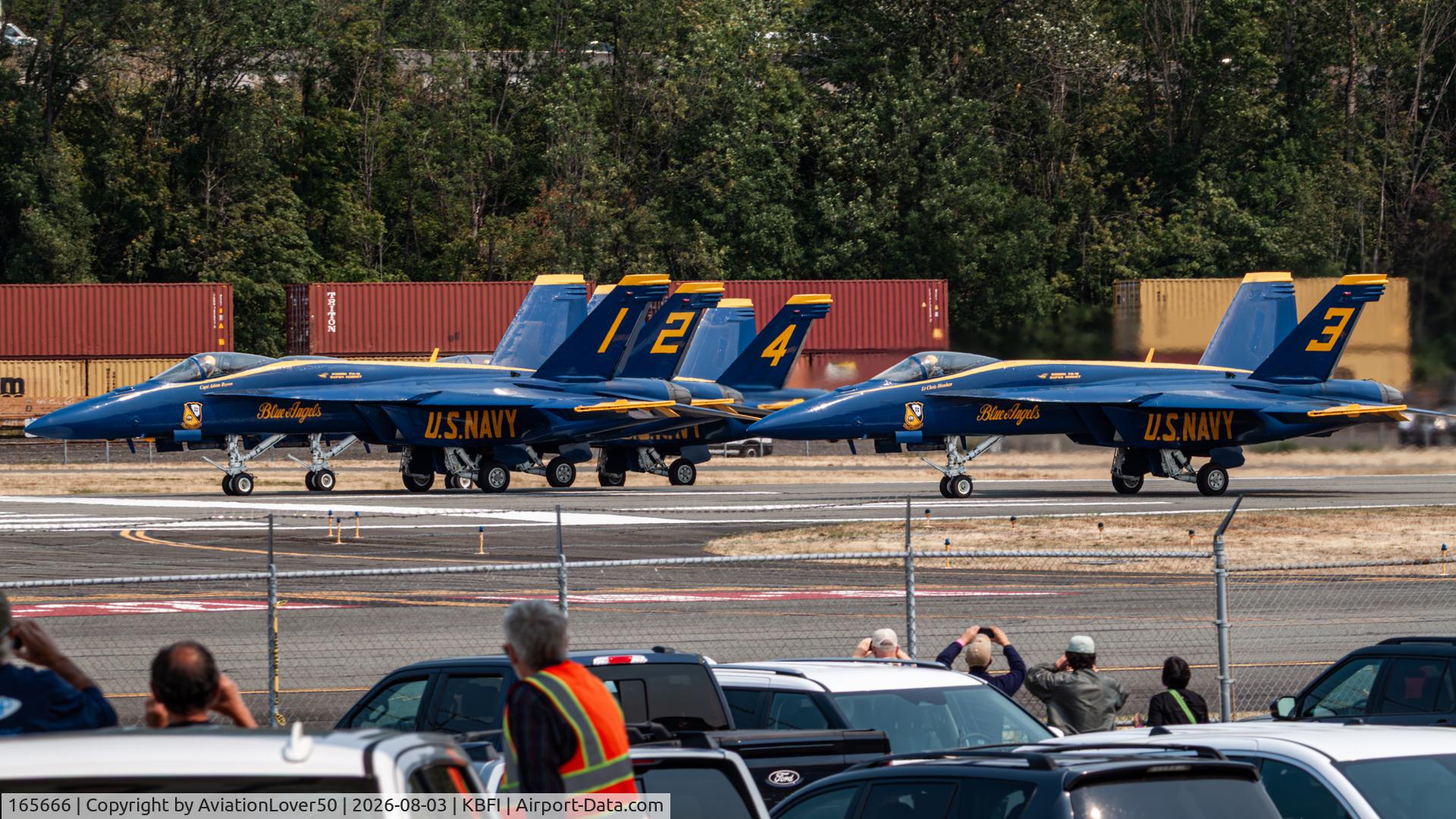 Aircraft 165666, Boeing F/A-18E Super Hornet, c/n 1517/E020, Blue Angels, at KBFI, photo by AviationLover50
