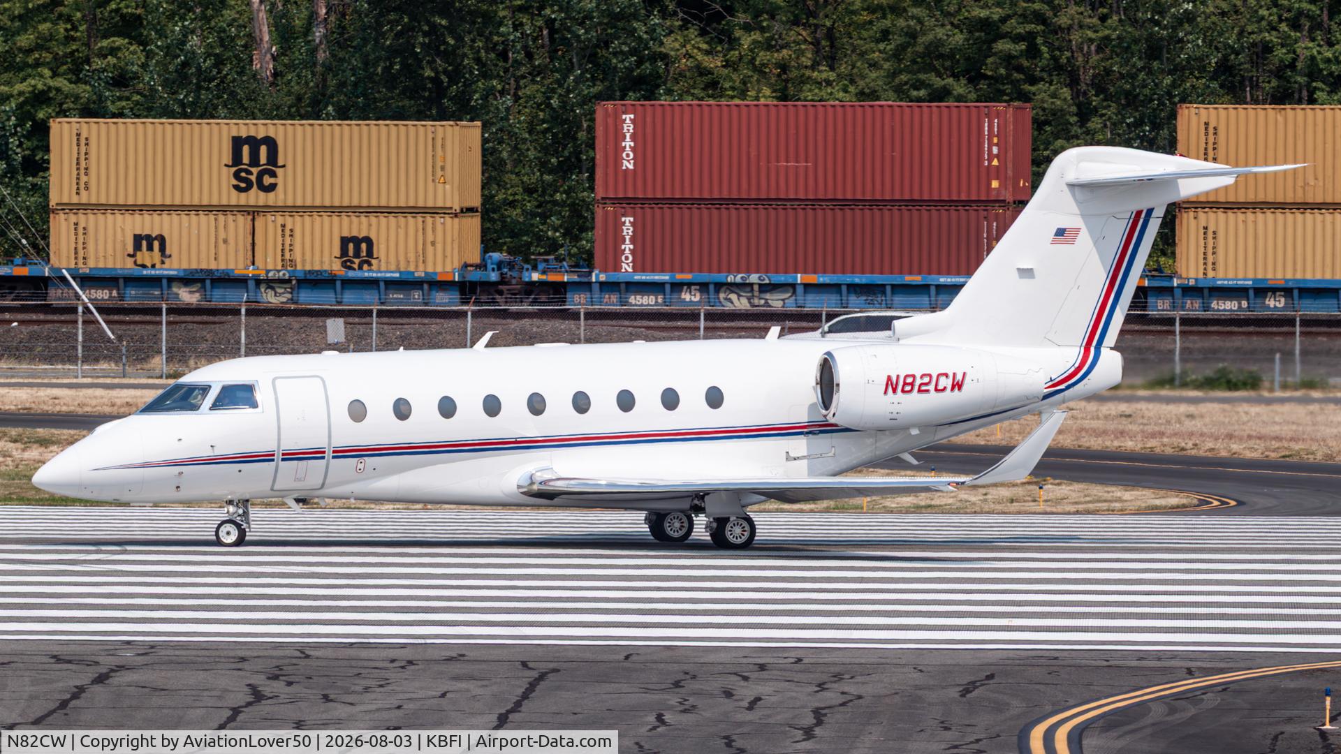 Aircraft N82CW, 2018 Israel Aircraft Industries Gulfstream G280, c/n 2163, Costco G280, at KBFI, photo by AviationLover50